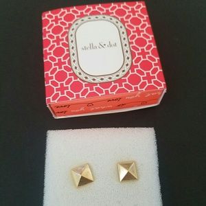 Stella & Dot earrings